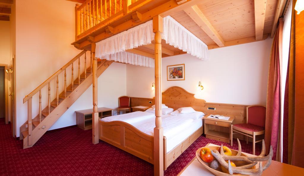 Hotel Des Alpes La Villa  Dış mekan fotoğraf